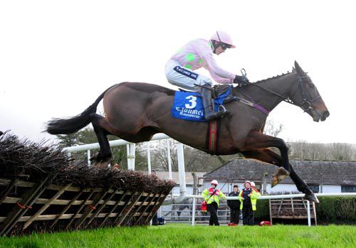 Vroum Vroum Mag wins easily under Ruby Walsh