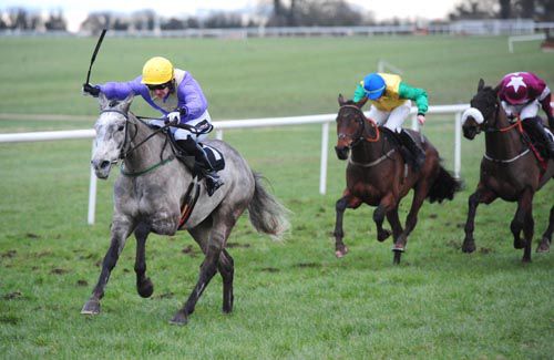 Augustin stretches clear under Patrick Mullins