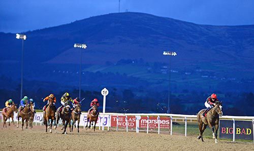 A beautiful snap of Dundalk as Lusis Naturea runs away with the opener under Oisin Orr