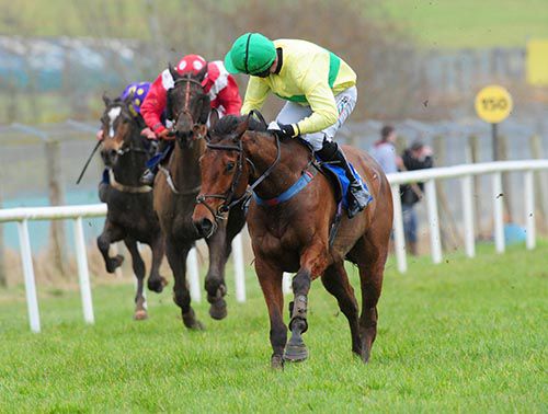 Barry O'Neill looks around for dangers before going on to score aboard Notwhatiam 