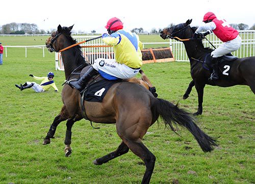 Kansas City Chief (near side) is left in front as Hurricane Darwin (hidden) falls at the last