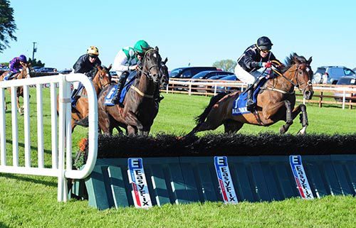 The Nutcracker and Mark Flanagan leads from Wate And Sea at the last