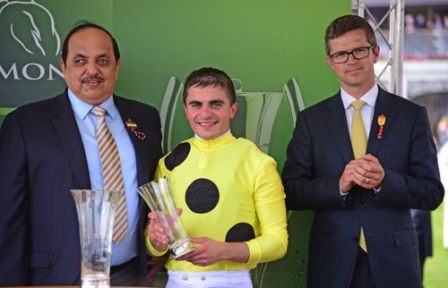 Sheikh Mohammed Obaid (left)