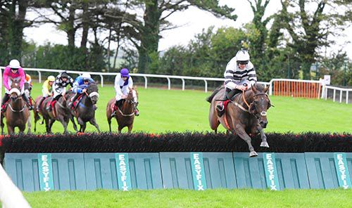 Static Jack and Davy Russell on the way to victory