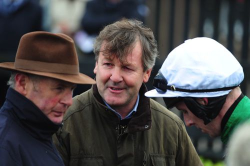 Enda Bolger (centre)