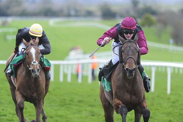 Sunsetstorise and Ger Fox race on from  Ontopoftheworld and Donagh Meyler