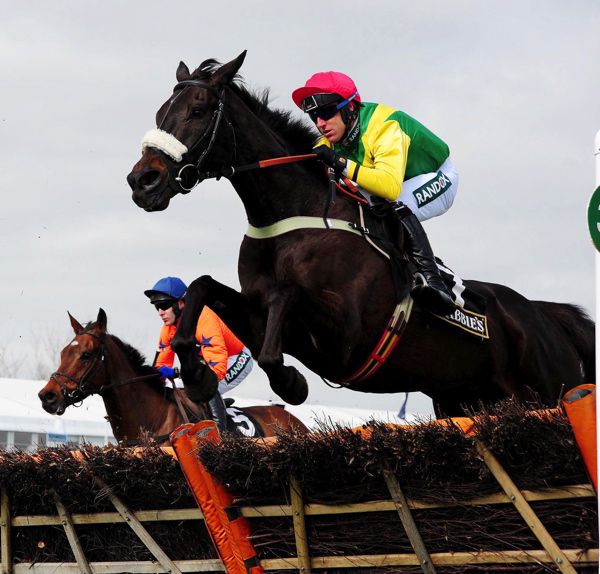 Pingshou and Robbie Power