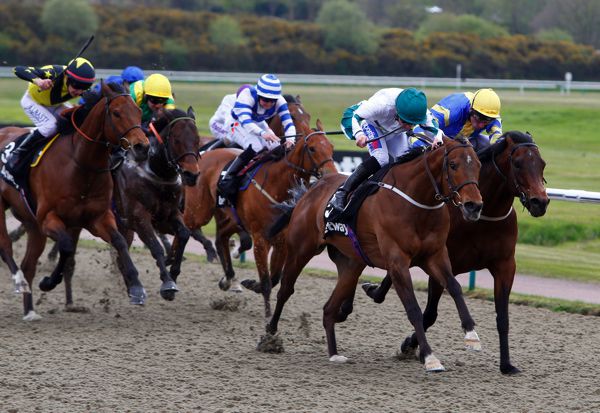 Good Friday Lingfield action