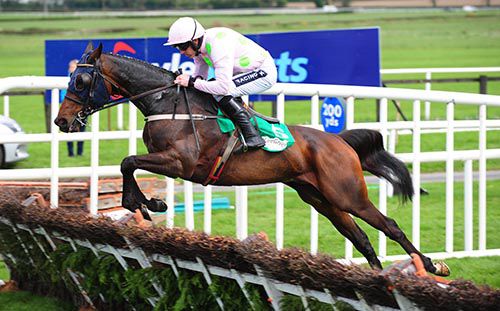 Renneti wins easily under Ruby Walsh