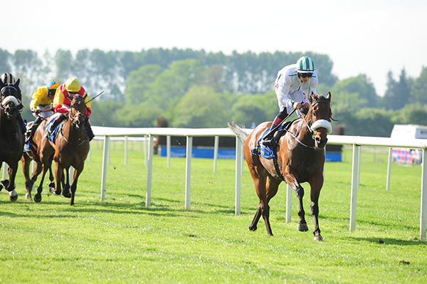 Piazzini and Colin Keane run out easy winners