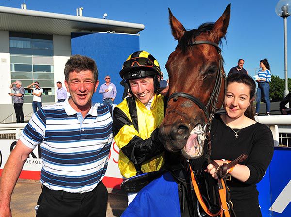 Winning trainer Des Donovan with Severus