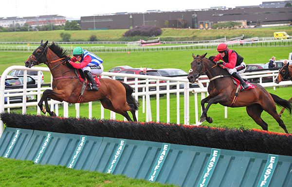 Miss Eyecatcher (David Mullins) leads from Hello Sweetie (J J Slevin) 