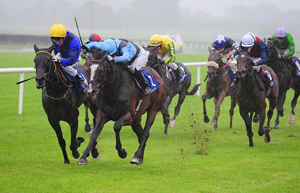 Miss Zizi (left) finishing second to Threeandfourpence