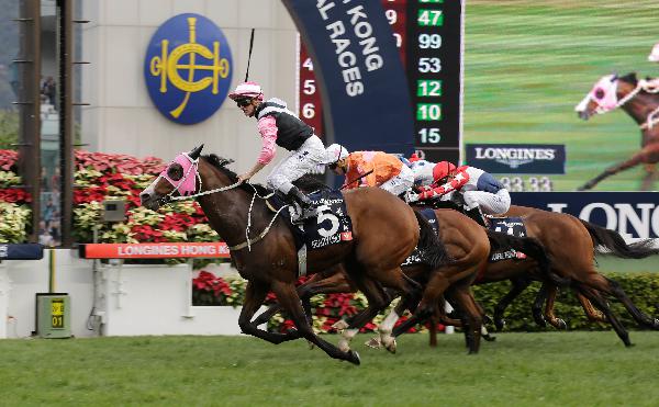 Beauty Only lands the 2016 LONGINES Hong Kong Mile