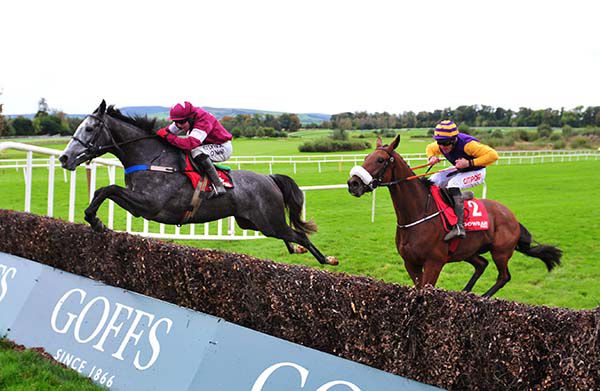 Tout Est Permis, left