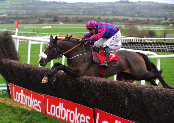 Jury Duty winning at Punchestown