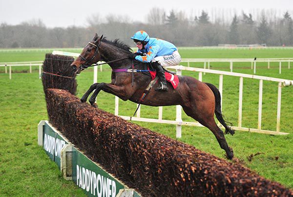 Un De Sceaux and David Mullins pictured on their way to victory