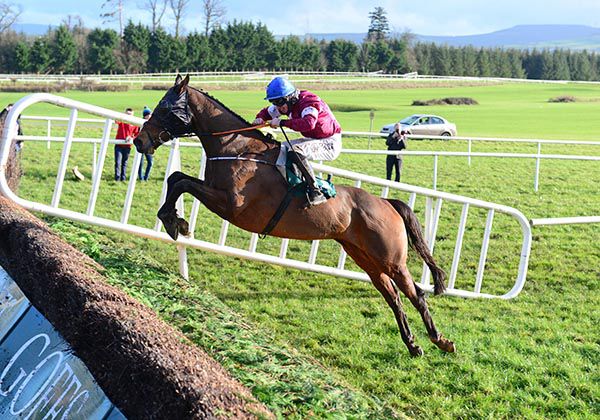 Monbeg Notorious bids to win the Goffs Thyestes Chase for the 2nd year running