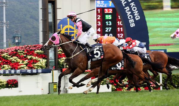 Beauty Only wins the 2016 LONGINES Hong Kong Mile.