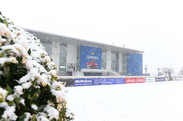 Snow and low temperatures causing havoc to UK racing