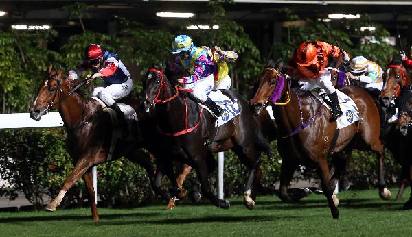Fast Most Furious (inside) finishes a close second behind Smart Boy at Happy Valley last start.