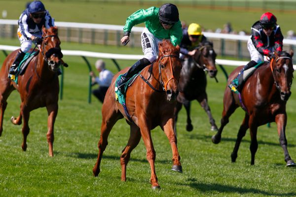 Anna Nerium winning the bet365 European Free Handicap at Newmarket