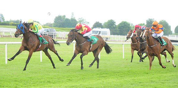 Nigg Bay (left) and Denis Linehan beating Early Call and Focus Of Attention (right)