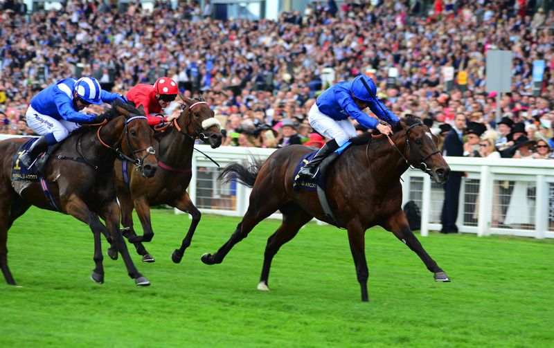 Battaash (nearside) battles it out with Blue Point