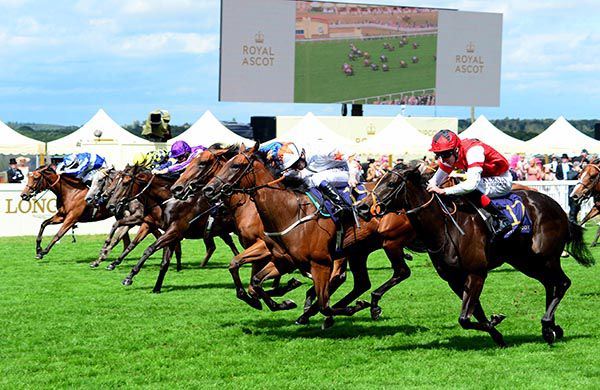 Signora Cabello (second right)