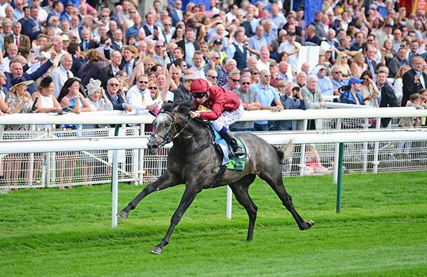 Roaring Lion and Oisin Murphy win for trainer John Gosden 