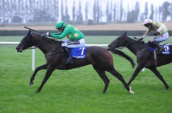 Kerry Star and Patrick Mullins hold off Vic's Little Miss 