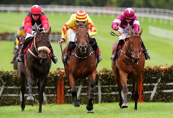 Vocarium (left) challenges Jack Dillinger (centre) after the last