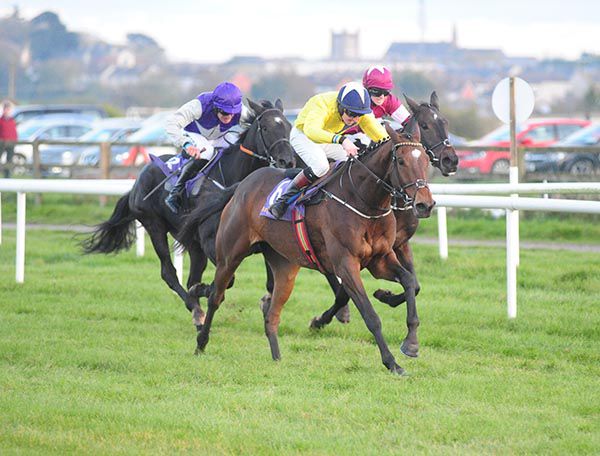 Mount Pelier hits the front