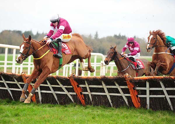 Eurobot (Sean Flanagan) lead Getaday (Danny Mullins) and Invincible Cave (Jack Kennedy) home