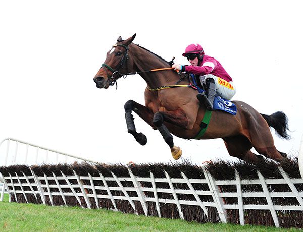 Valdieu in flying form