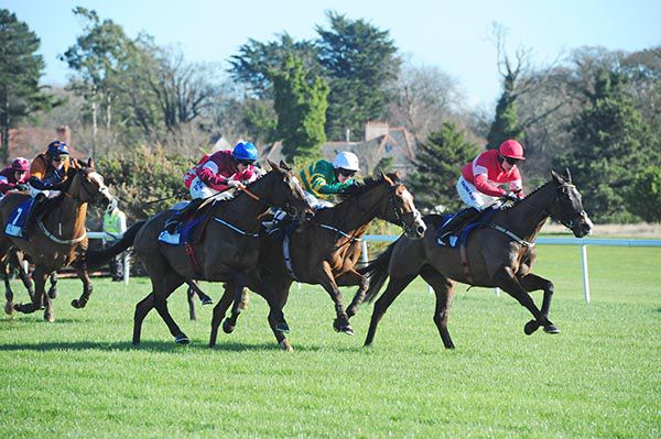 Commander Of Fleet and Jack Kennedy (blue cap) beat Rhinestone (centre) and Dorrells Pierji (right) 
