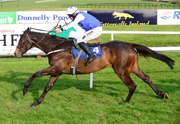 Golden Spread is ridden out by Barry O'Neill
