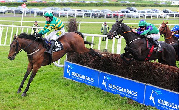 Thecraicisninety jumps the last chased by Mill Quest