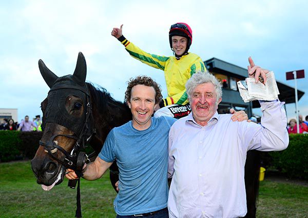 Pass Hymn with winning connections