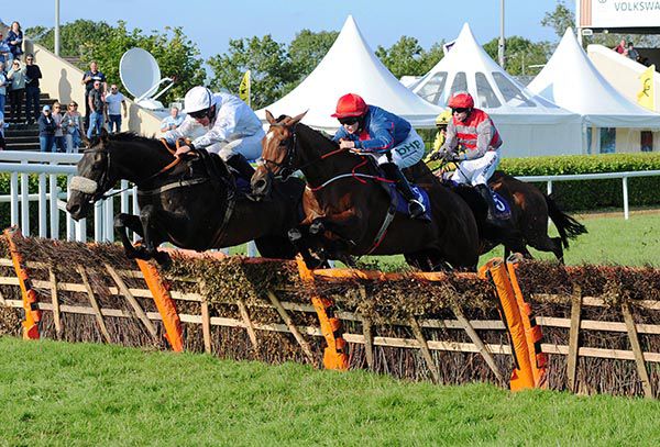 Tintown Robin (left) comes with his winning run under Philip Enright