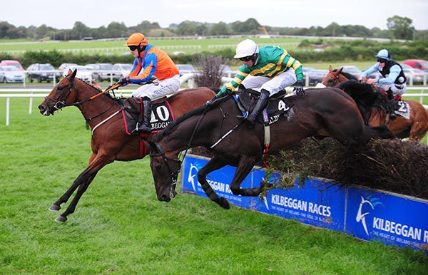 Make My Heart Fly (Andrew Ring) heads for victory as Paris Texas and Niall Madden are about to go their separate ways