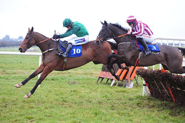 Fan De Blues (Daryl Jacob) beat Exceeded Brief (Davy Russell) at Thurles