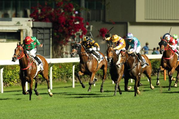 Rich And Lucky green red cap scores for Zac Purton 