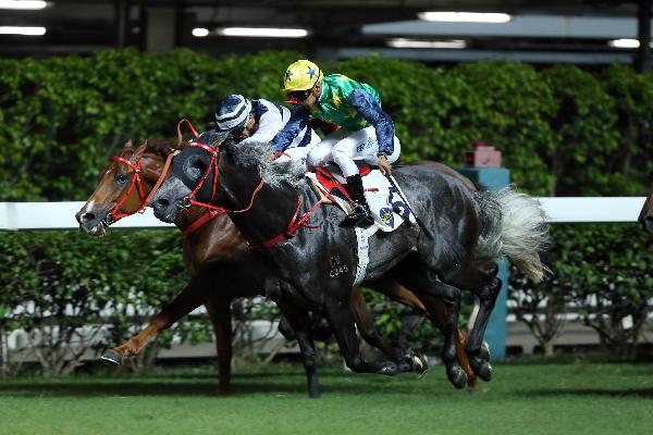 Karis Teetan drives Reliable Team to victory 