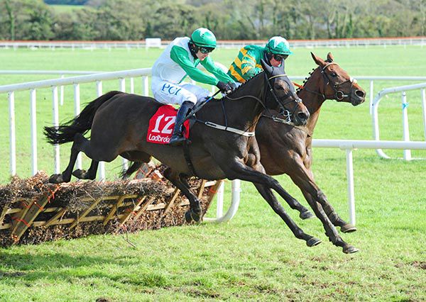 Drop The Anchor, far side, wins a battle with Getaway Gorgeous