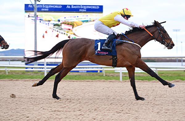 Tartlette stretches out nicely for Seamie Heffernan