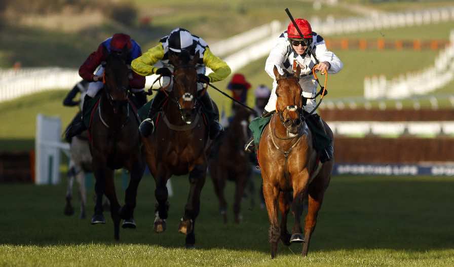 Galvin (right) winning the National Hunt Chase under Jack Kennedy