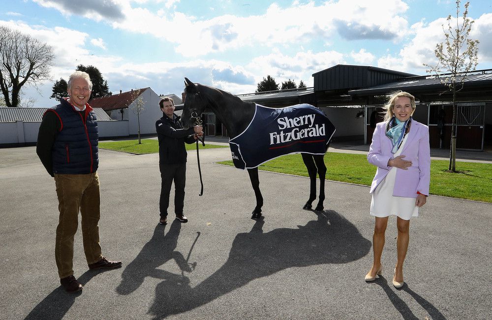 Evan Arkright ,Ken Condon and Roseanne De Vere Hunt  (Pic Lorraine O Sullivan)