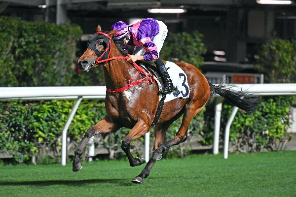 Superbella wins with ease under Joao Moreira.