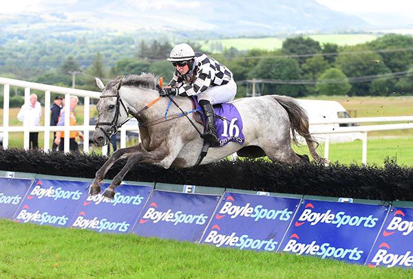 Silver Planeur comes in clear of the remainder